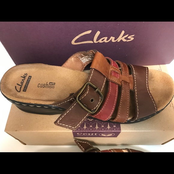 Clarks - Picture 2 of 7